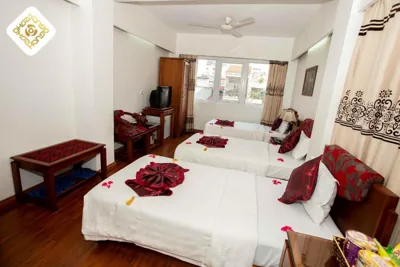 Superior-Dreibettzimmer — Hoa Hồng Hotel 2 - Xã Đàn