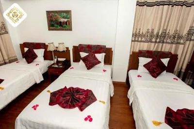 Dreibettzimmer — Hoa Hồng Hotel 2 - Xã Đàn